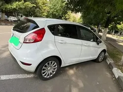 Utilizat 2015 Ford Fiesta Hatchback | 5.500 EUR (Preț OK)