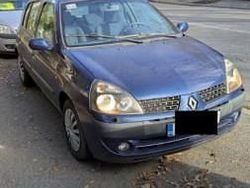 Utilizat 2003 Renault Clio II Hatchback | 1.250 EUR (Preț bun)