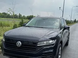 Albastru Utilizat 2018 VW Touareg Edition SUV | 30.000 EUR (Super Preț)