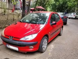 Rosu Utilizat 2006 Peugeot 206 Hatchback | 3.200 EUR