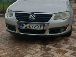 Argintiu Utilizat 2006 VW Passat Berlinǎ | 2.900 EUR (Preț bun)