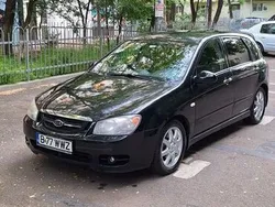 Negru Utilizat 2006 Kia Cerato EX Hatchback | 2.600 EUR