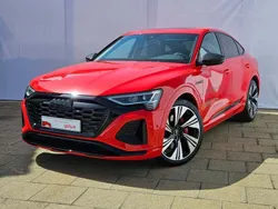Rosu mediu metalic perlefect Utilizat 2023 Audi Q8 e-tron S-Line SUV | 54.621 EUR
