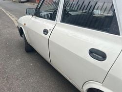 Culoarealb Utilizat 2004 Dacia 1310 Berlinǎ | 2.200 EUR