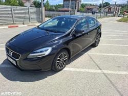 Negru Utilizat 2018 Volvo V40 Momentum Break | 9.700 EUR (Preț bun)
