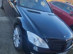 Culoarenegru Utilizat 2006 Mercedes S320 Berlinǎ | 4.900 EUR