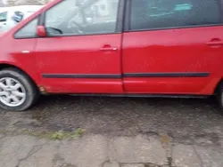 Utilizat 2002 VW Sharan Monovolum | 1.400 EUR