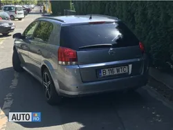 Gri Utilizat 2008 Opel Signum Break | 2.900 EUR