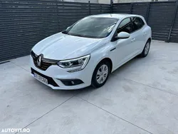 Culoarealb Utilizat 2019 Renault Mégane IV Life Hatchback | 8.750 EUR (Preț OK)
