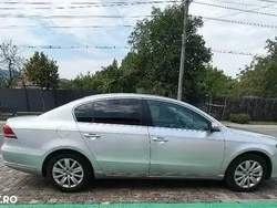 Gri Utilizat 2013 VW Passat Comfortline Berlinǎ | 10.800 EUR (Puțin scump)