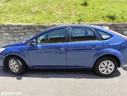 Culoarealbastru Utilizat 2008 Ford Focus Hatchback | 2.600 EUR (Preț OK)