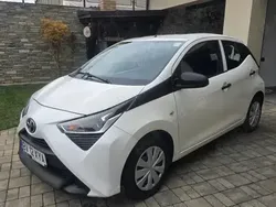 Alb Utilizat 2020 Toyota Aygo Hatchback | 6.999 EUR (Preț OK)
