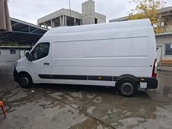 Alb Utilizat 2022 Renault Master SE Berlinǎ | 18.900 EUR (Preț bun)