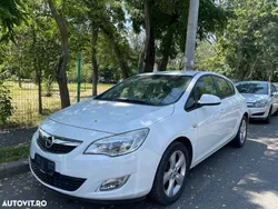 Alb Utilizat 2012 Opel Astra Enjoy | 1.999 EUR