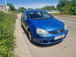 Utilizat 2007 VW Golf V Hatchback | 2.200 EUR (Super Preț)