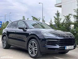 Albastru Utilizat 2020 Porsche Cayenne SUV | 49.500 EUR (Super Preț)