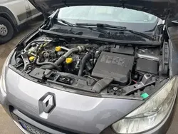 Gri Utilizat 2010 Renault Fluence Berlinǎ | 2.700 EUR (Super Preț)