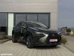 Verde Nouă 2025 Lexus NX450h+ Luxury Line SUV | 72.001 EUR