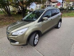 Culoareverde Utilizat 2014 Ford Kuga SUV | 7.000 EUR (Preț bun)