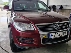 Rosu Utilizat 2008 VW Touareg SUV | 6.500 EUR (Puțin scump)