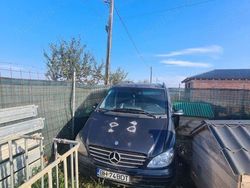 Utilizat 2004 Mercedes 220 | 1.650 EUR (Scump)