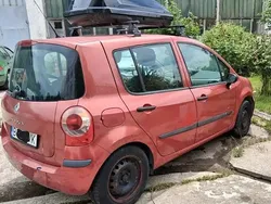 Utilizat 2004 Renault Modus Monovolum | 900 EUR