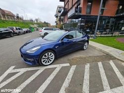 Culoarealbastru Utilizat 2019 Tesla Model 3 Long Range RWD Berlinǎ | 19.500 EUR (Preț bun)