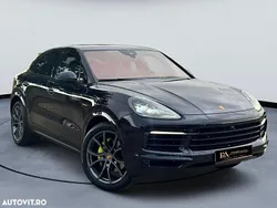 Culoarealbastru Utilizat 2020 Porsche Cayenne SUV | 62.500 EUR (Preț bun)