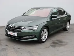 Verde mediu normal Utilizat 2020 Skoda Superb Style | 24.900 EUR
