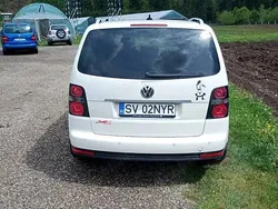 Alb Utilizat 2009 VW Touran Monovolum | 4.350 EUR (Preț OK)