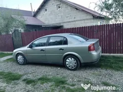 Utilizat 2005 Opel Vectra Berlinǎ | 1.250 EUR (Preț OK)