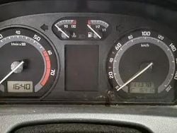 Rosu Utilizat 2007 Skoda Fabia Hatchback | 1.000 EUR (Preț bun)