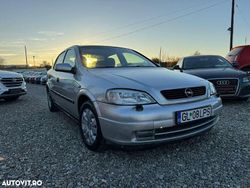 Culoareargint Utilizat 2003 Opel Astra Comfort Hatchback | 1.770 EUR (Scump)