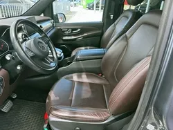 Mercedes V250