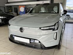Culoaregri Utilizat 2024 Volvo EX90 Performance SUV | 76.109 EUR