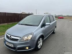 Utilizat 2006 Opel Zafira Berlinǎ | 2.300 EUR