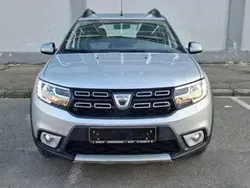 Gri Utilizat 2020 Dacia Sandero Stepway Hatchback | 7.550 EUR (Preț OK)