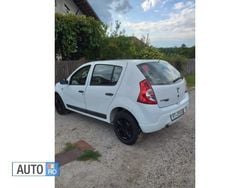 Alb Utilizat 2009 Dacia Sandero Hatchback | 2.600 EUR (Preț OK)