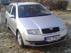 Argintiu Utilizat 2004 Skoda Fabia Elegance Hatchback | 1.650 EUR (Preț OK)