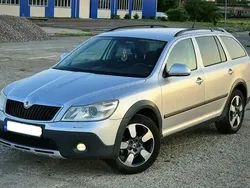 Utilizat 2011 Skoda Octavia Scout 4x4 Break | 6.750 EUR (Scump)