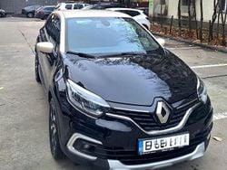 Culoarenegru Utilizat 2019 Renault Captur Intens SUV | 8.900 EUR (Preț bun)