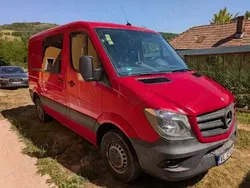 Rosu Utilizat 2015 Mercedes Sprinter Van | 10.500 EUR (Super Preț)