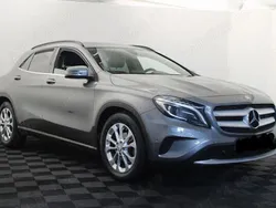Gri Utilizat 2017 Mercedes GLA180 Edition SUV | 15.000 EUR