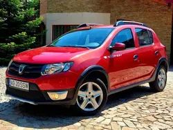 Utilizat 2015 Dacia Sandero Stepway Hatchback | 5.100 EUR (Preț OK)