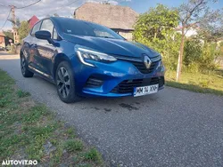Culoarealbastru Utilizat 2022 Renault Clio V Techno | 11.900 EUR (Super Preț)
