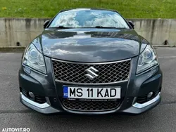 Gri Utilizat 2011 Suzuki Kizashi Sport Berlinǎ | 8.990 EUR