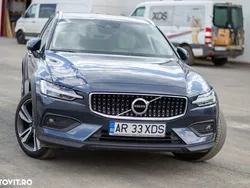 Albastru Utilizat 2022 Volvo V60 Momentum Break | 37.961 EUR