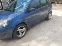 Utilizat 2005 Ford Fiesta Hatchback | 1.300 EUR (Preț OK)