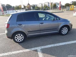 Utilizat 2005 VW Golf Plus Cross Monovolum | 4.200 EUR