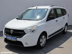 Alb Utilizat 2021 Dacia Lodgy Lauréate Monovolum | 12.400 EUR (Puțin scump)
